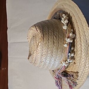Ladies Straw Hat with Seashells